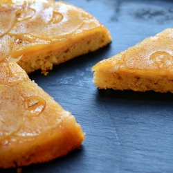 Autumn Apple Skillet Cake