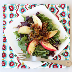 Mixed Greens w/ Apples, Leeks, Bacon