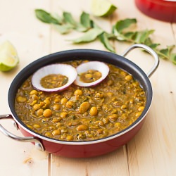 Spicy White Peas Masala Curry