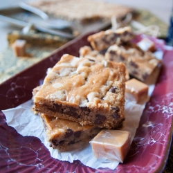 Chocolate & Caramel Cookie Bars