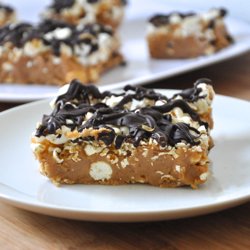 Vegan Peanut Butter Popcorn Fudge