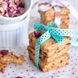 Rose and Cranberry Cookies