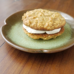 Oatmeal Creme Pie