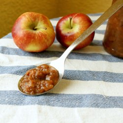 Slow Cooker Spiced Apple Chutney