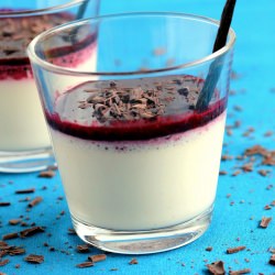 Panna Cotta with Blackcurrant Sauce