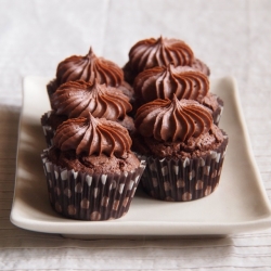 Ganache Frosted Chocolate Cupcakes