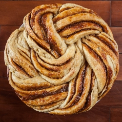 Peruvian Manjar Rose Bread