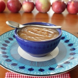 Homemade Unsweetened Applesauce