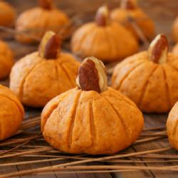 Pumpkin Almond Cookies