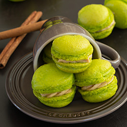 Fleur de Sel Caramel Apple Macarons