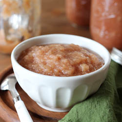 Slow Cooker Cinnamon Applesauce