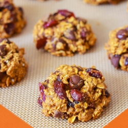 Pumpkin Chocolate Chip Cookies