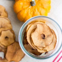 Pumpkin Spice Apple Chips