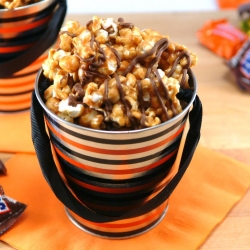 Snickers Peanut Butter Caramel Corn