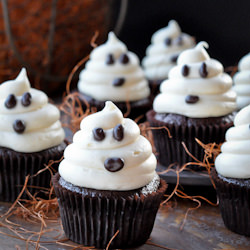 Halloween Ghost Carrot Cupcakes