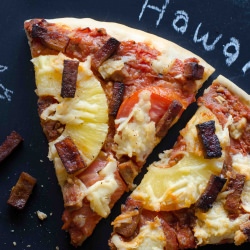 Vegan Hawaiian Pizza