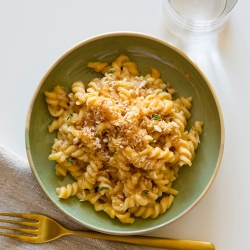 Pumpkin Thyme Mac and Cheese