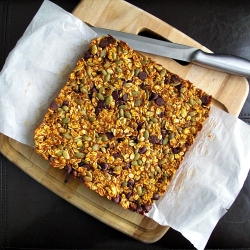 Fall Pantry Granola Bars