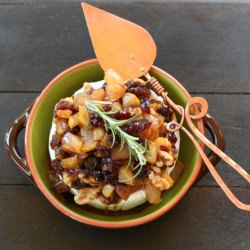 Baked Camembert with Pear Relish