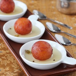 Gulab Jamun (Indian Dessert)