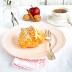 Roasted Apples in Puff Pastry