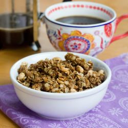 Molasses Granola