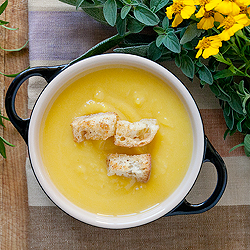 Roasted Acorn Squash Soup