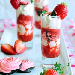 Eton Mess w/ Strawberry Meringue