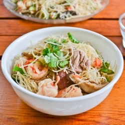 Pancit Bihon (Filipino Noodles)