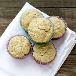 Cornmeal Muffins with Applesauce