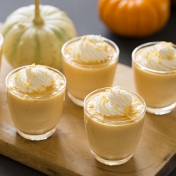 Itty-Bitty Pumpkin Pie Milkshakes