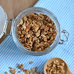 Apple-Cinnamon Granola