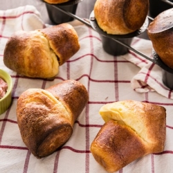 Popovers with Strawberry Butter