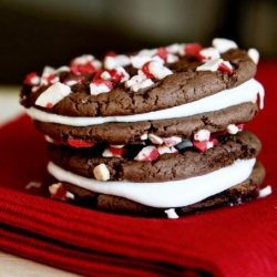 Peppermint Chocolate Whoopie Pies