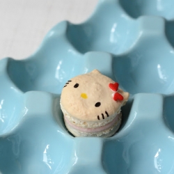 Hello Kitty Macarons