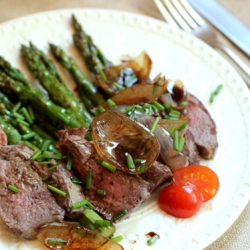 Beef Tenderloin w/Roasted Asparagus