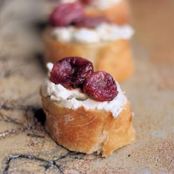 Roasted Grapes with Goat Cheese