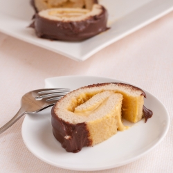 Boston Cream Roll Cake