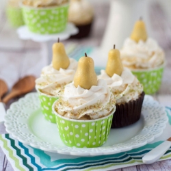 Hazelnut-Pear Cupcakes