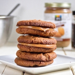 Maple Almond Sandwich Cookies