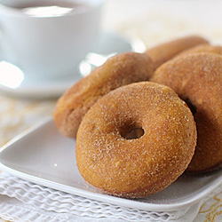 Baked Pumpkin Cake Doughnuts