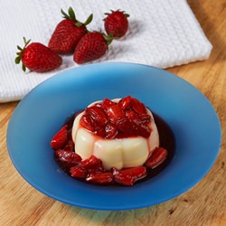 Panna Cotta & Strawberry Sauce