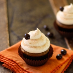 Pumpkin Snickerdoodle Latte Cupcake