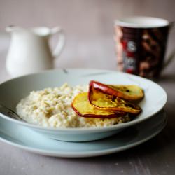 Honeyed Apple and Vanilla Oatmeal