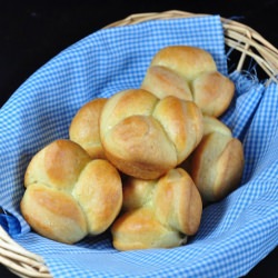 Lion House Dinner Rolls