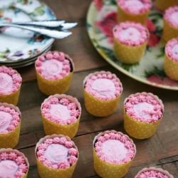 Raspberry Buttercream Cupcakes