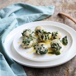 Spinach Gnudi With Sage Butter