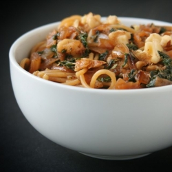 Kale and Caramelized Onion Pasta