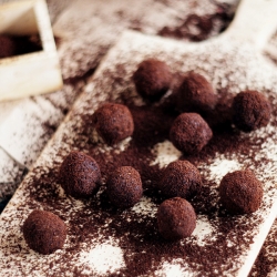 Hazelnuts in Chocolate and Coffee