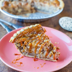 Caramel Apple Crumble Pie